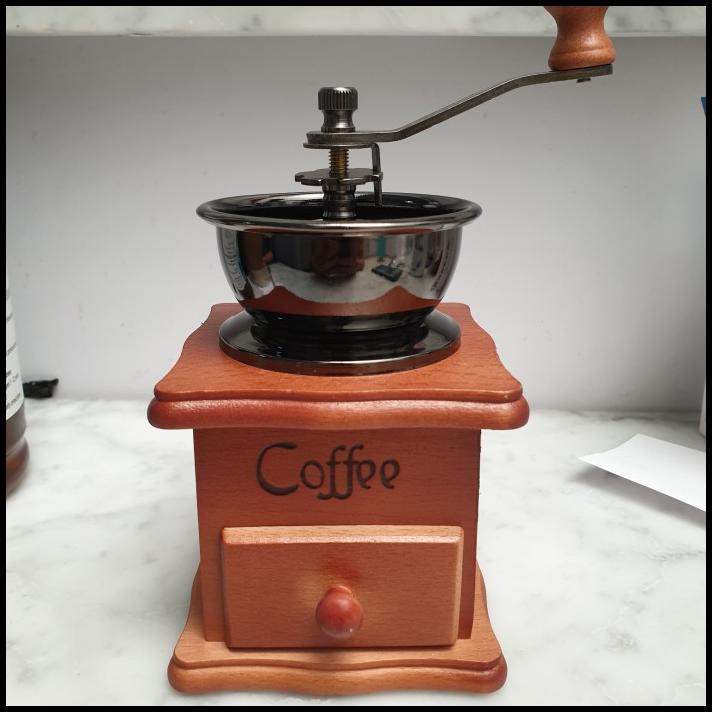 Alat Penggiling Kopi Manual Coffee Grinder Jadul Pajangan