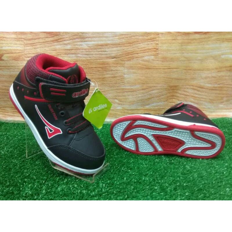 sepatu sekolah anak (Ardiles)