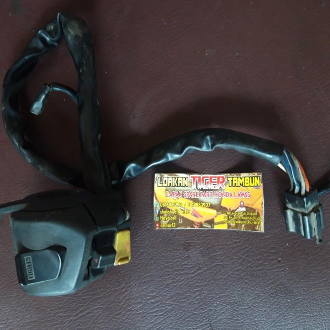 Holder Saklar Tiger Revo Kiri Ori