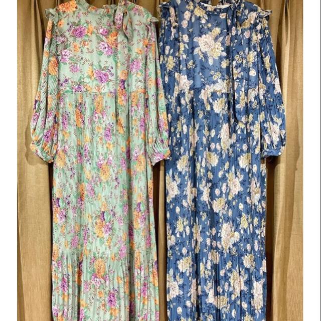 Dress flower import plisket