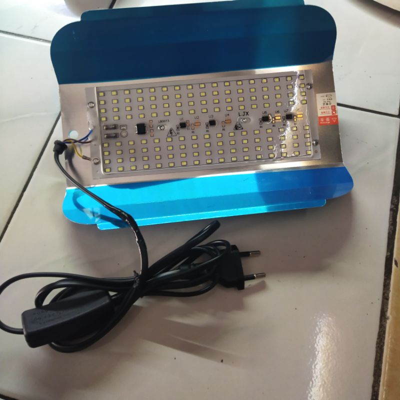 lampu taning aquarium 100 watt tinggal colok