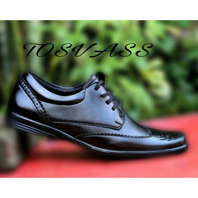 Promoo !!!! Sepatu slip on pria kickers casual slop formal kerja kantor kulit asli santai kuliah