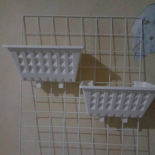 POT TEMPEL ARGO 01 PUTIH