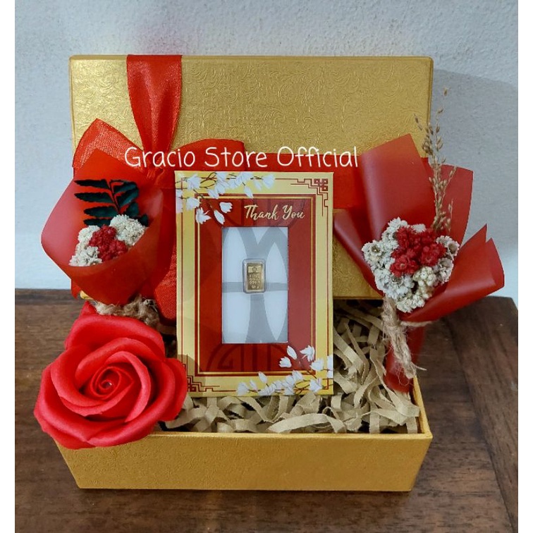 GIFT BOX SPESIAL FAREWELL UCAPAN THANK YOU NUANSA RED & GOLD HAMPERS LOGAM MULIA ANTAM 0,5 GR