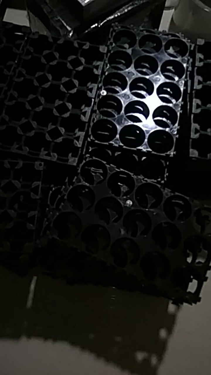 Bdid Swank 10pcs Holder Spacer Baterai 18650 3x5 Bahan Plastik