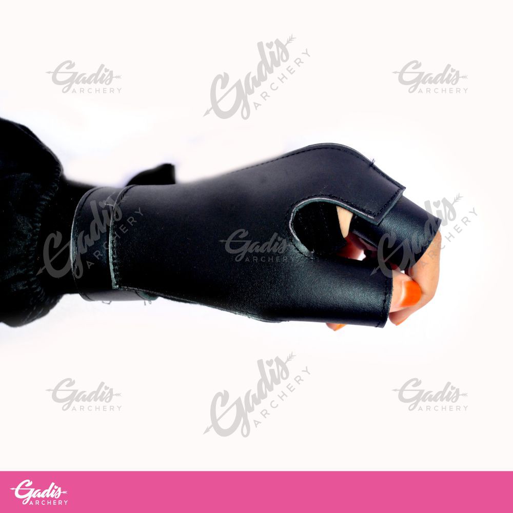 Glove+Thumb Glove horsebow