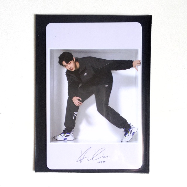 [RARE] WANNA ONE LAI GUANLIN REEBOK FANSIGN KUANLIN LIMITED PHOTOCARD PC