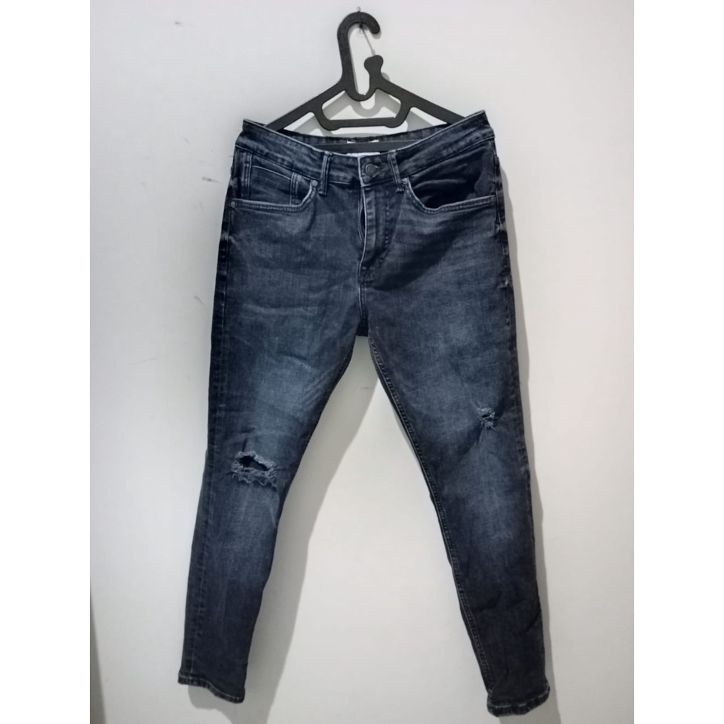 Bershka Super Skinny Ripped Jeans (2nd)