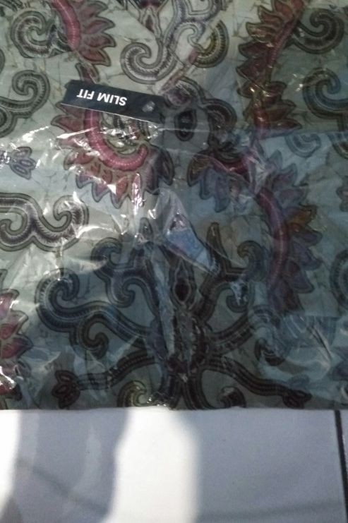 Batik Pria Lengan Panjang Slim Fit Kemeja Batik Pria Modern