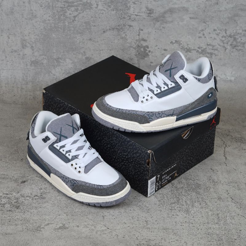 NIKE AIR JORDAN 3 X KAWS