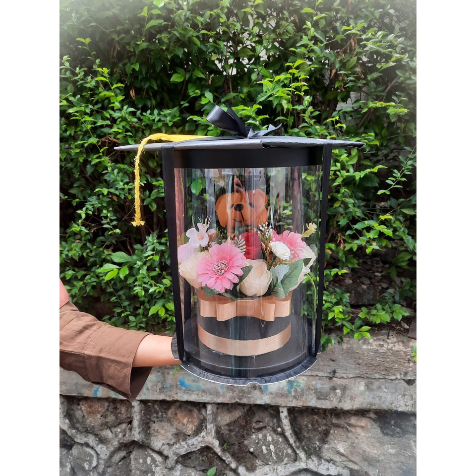 

Bloom Box Wisuda/ Hadiah Wisuda/ Hadiah Kelulusan/ Boneka Wisuda