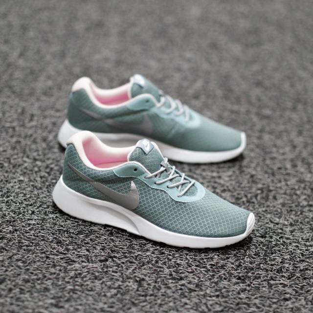 nike tanjun turquoise
