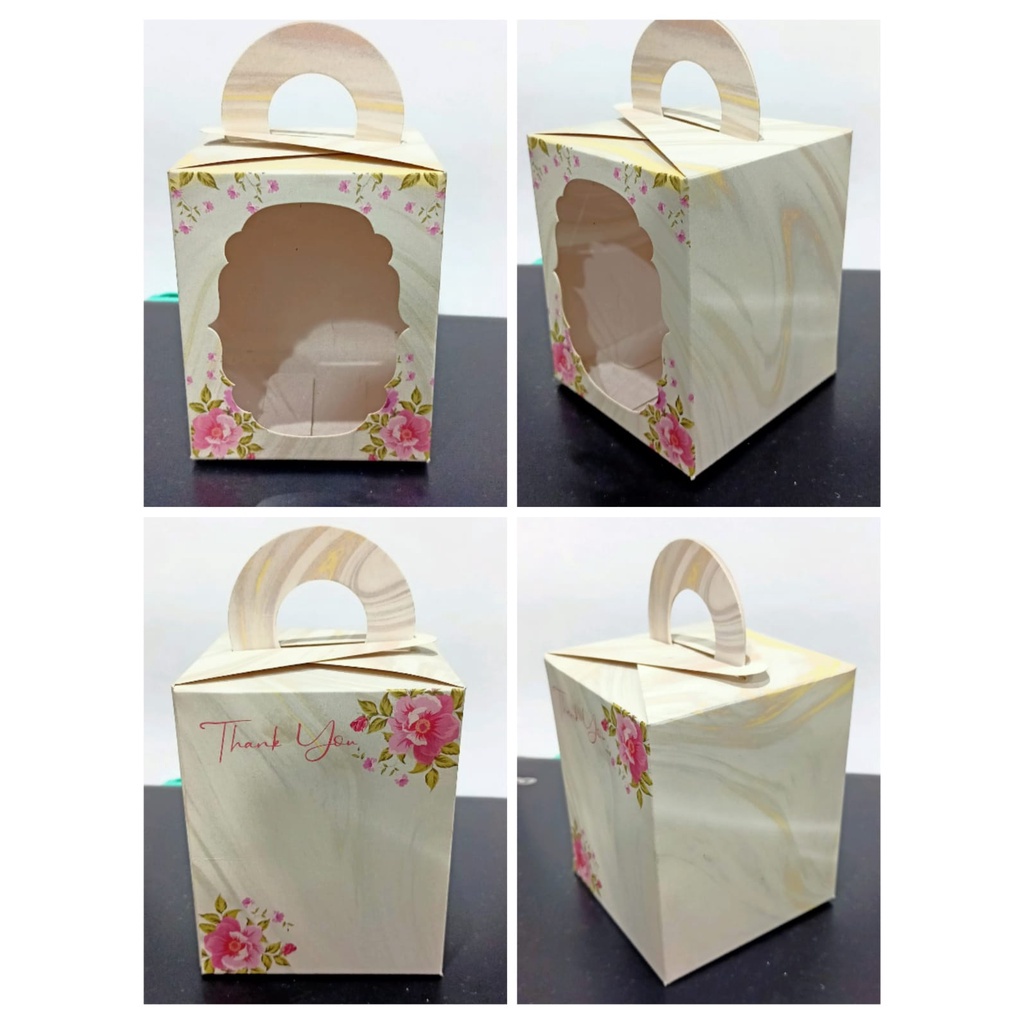 

Paperbox Souvenir / Kemasan Souvenir Uk 9 x 9 x 11 cm