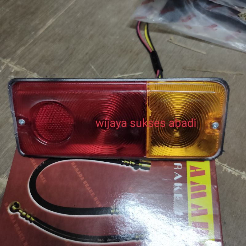 lampu stop taft hiline pick up 1 set lampu rem belakang taft hiline pick up
