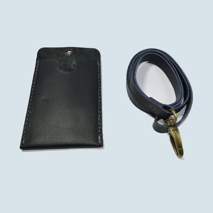 

gantungan id card kulit asli warna hitam model simpel |card holder