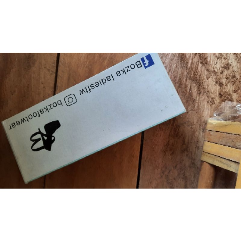 Sepatu bozka maroon preloved