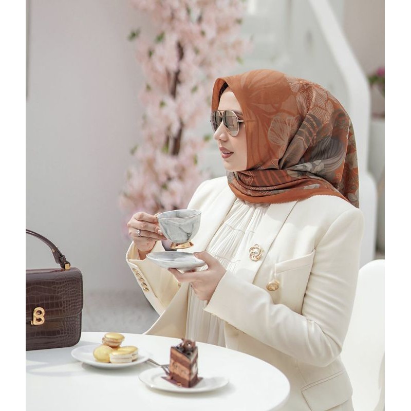 NEW Buttonscarves the Orchide series "Orange"