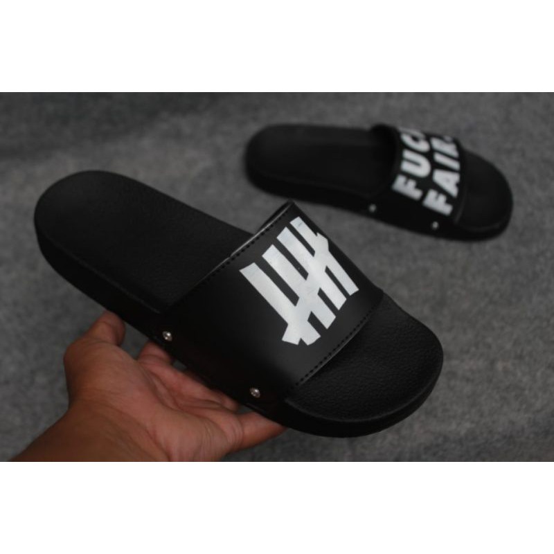 [SCL] [ #Murah# Ready Stock ] Sandal Pria Pantai Kasual Nyaman Ukuran Besar :39-44