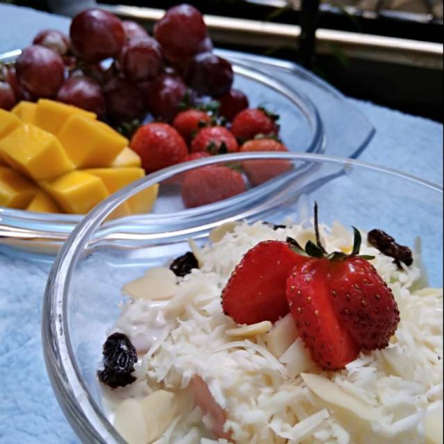 

Salad Buah Medium 500ml by Queena Fruitsalad