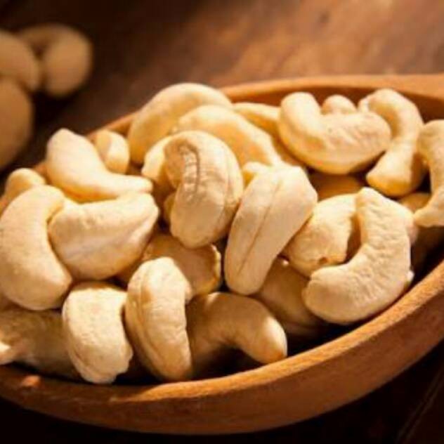 

ORGANIC CASHEW NUT / KACANG MEDE MENTAH - RAW 1kg