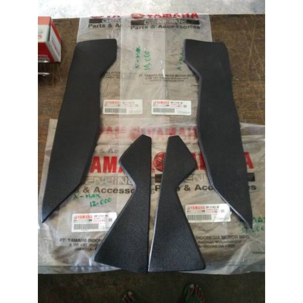 Karet mat pijakan kaki NMAX 2015-2019 set ORI YAMAHA
