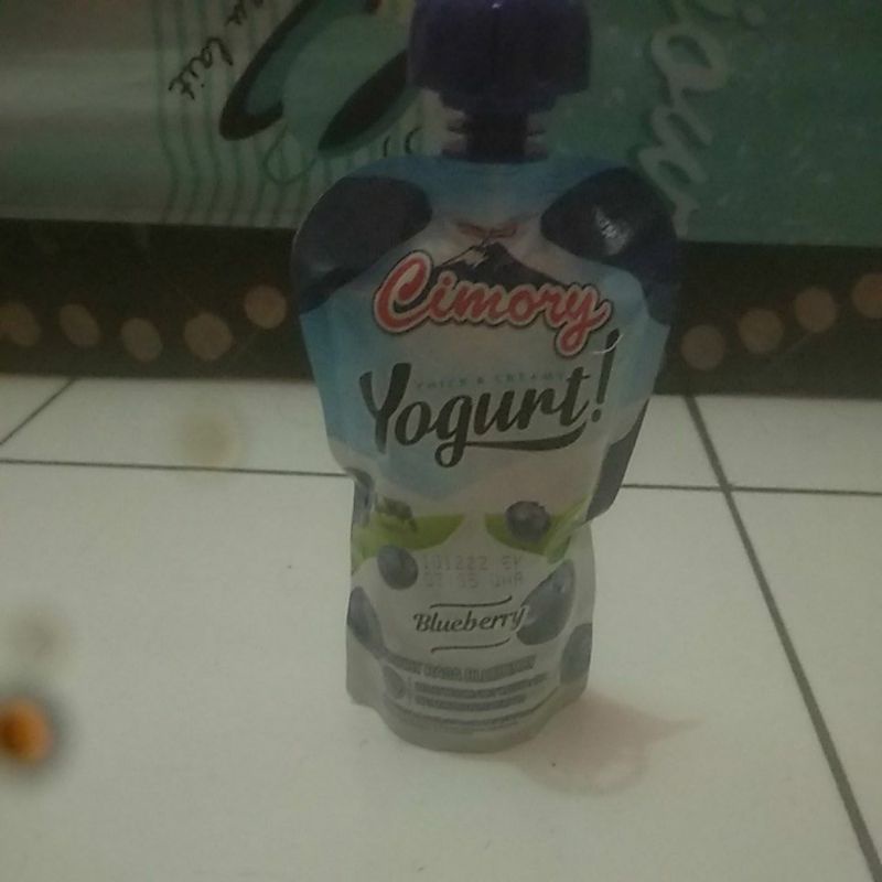 

Cimory squeez yogurt