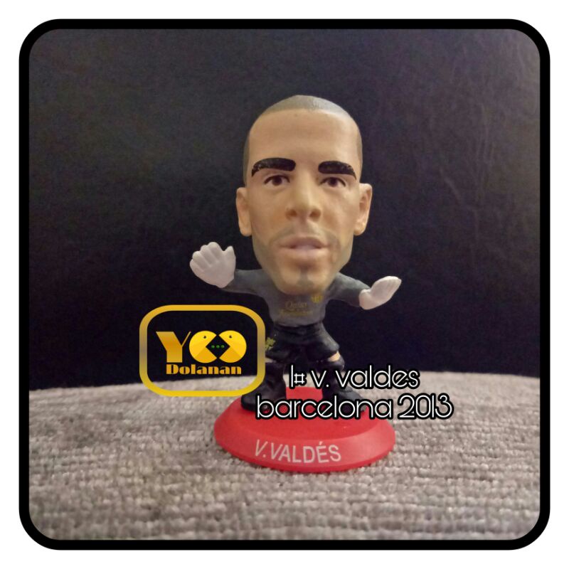 1# V. VALDES - BARCELONA 2013 CORINTHIAN SOCCERSTARZ MICROSTARS FIGURE PEMAIN BOLA