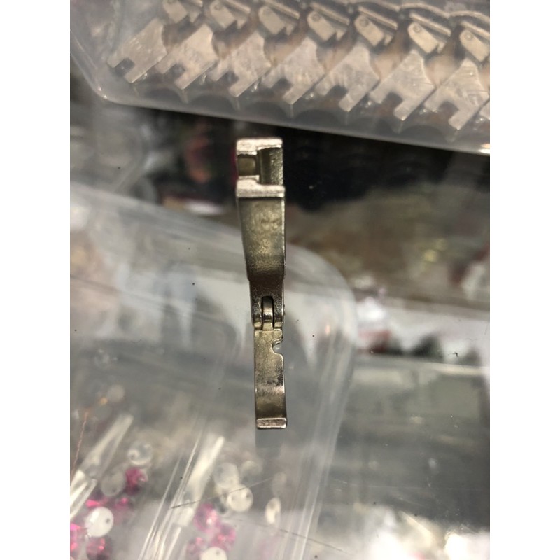 SEPATU SEBELAH MESIN JAHIT HIGH SPEED / JUKI