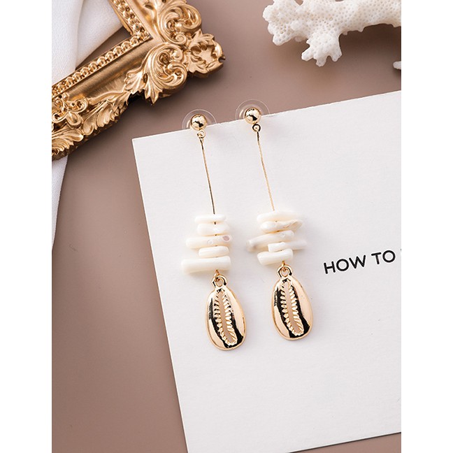 LRC Anting Tusuk Fashion Gold Metal Conch Earrings F48220