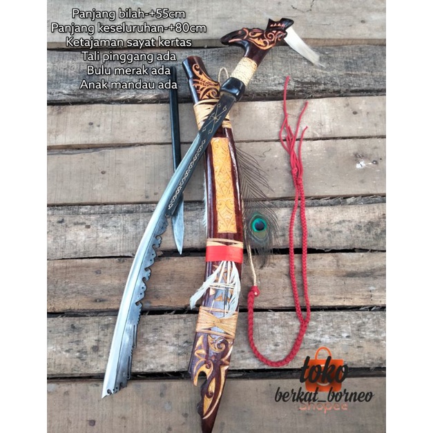 mandau senjata pusaka khas suku adat dayak kalimantan asli motif jimpul ukir size 80cm