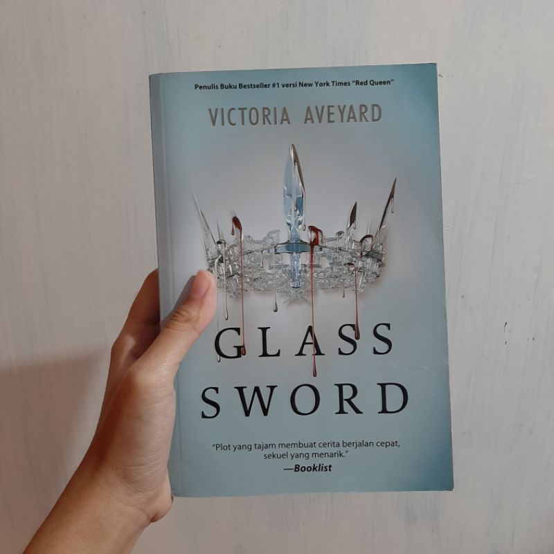 [Preloved Novel] Glass Sword