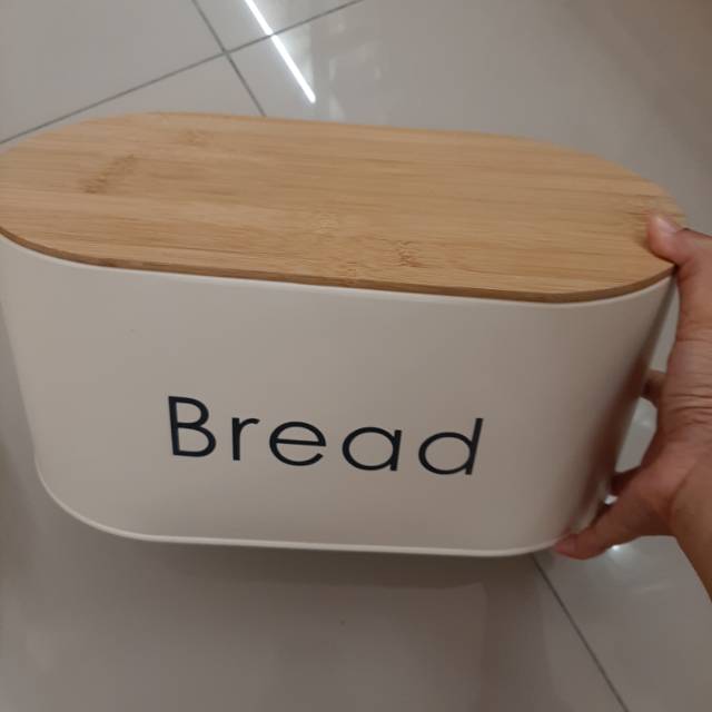 Bread box / tempat roti informa