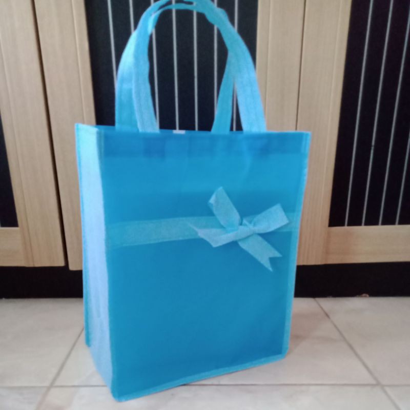 tas souvenir /goodie bag