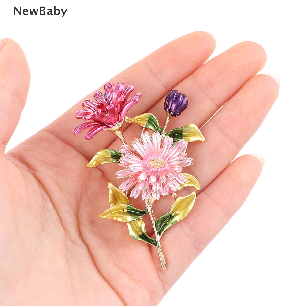 1pc Bros Pin Enamel Bentuk Bunga Aster Untuk Wanita