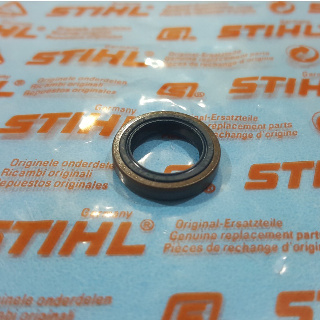 Oil Seal Flywheel Side GS-461 ST Asli