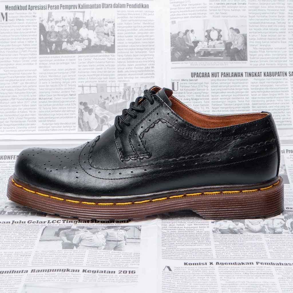 Sepatu Boots Pria Casual Docmart Brouge Wingtip Low Boot Kulit Asli