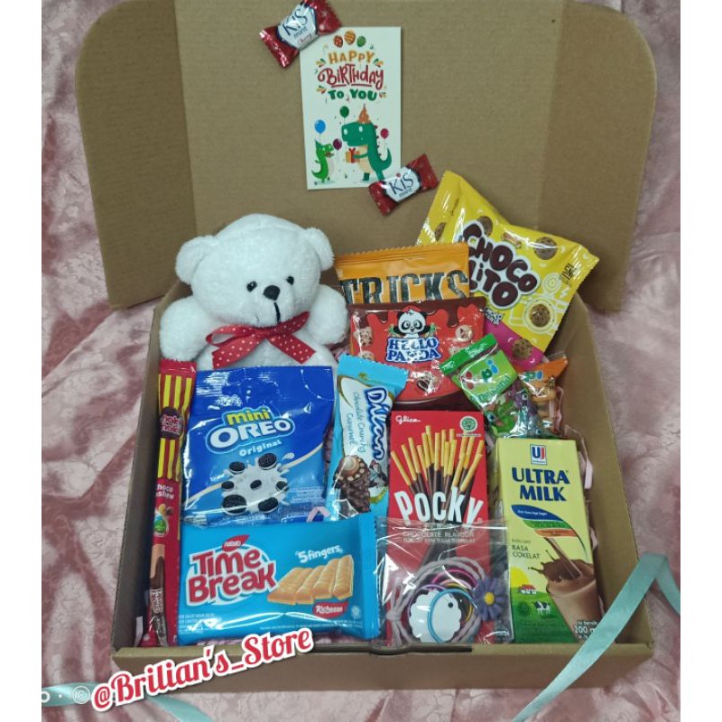 

Snack Box Hampers Paket Komplit