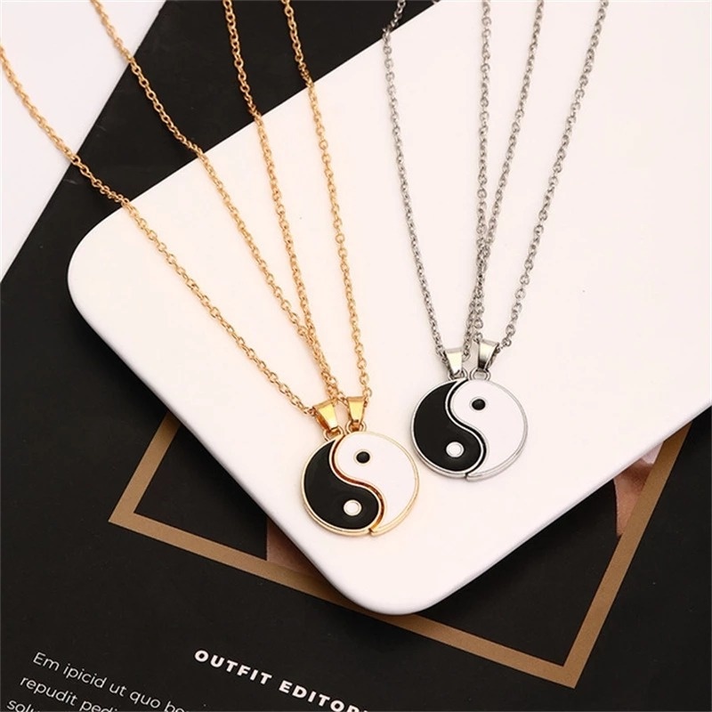 1 Pasang Kalung Liontin Puzzle Peta Tai Chi Bagua Yin Yang Gaya China Vintage Untuk Pasangan