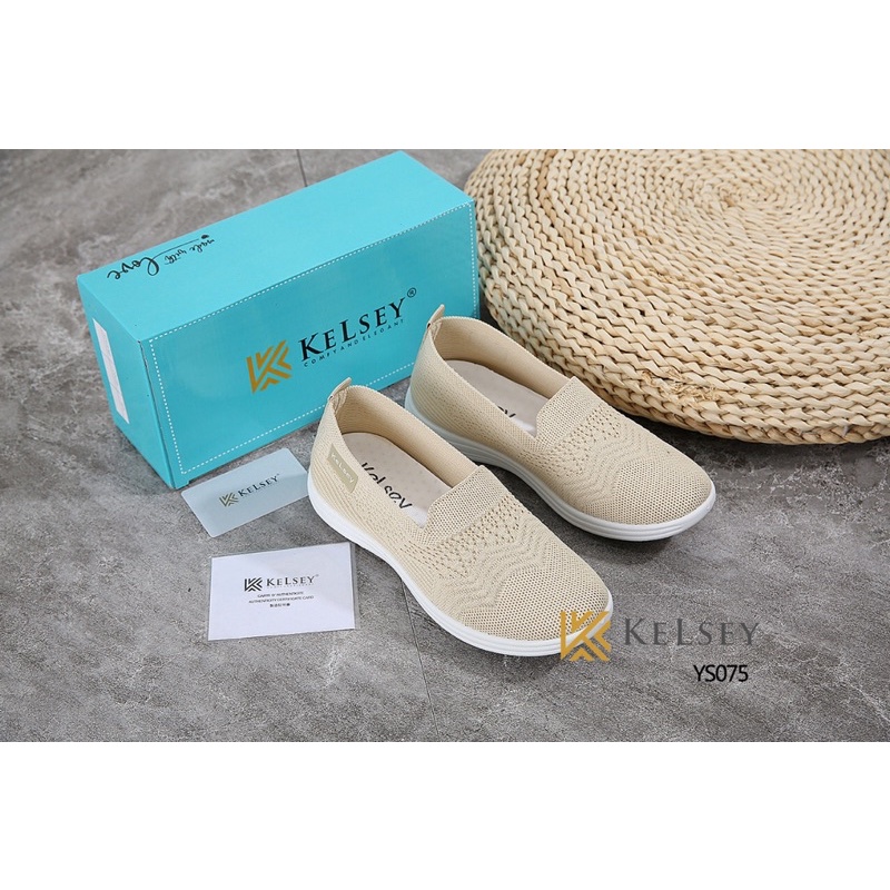 Kelsey Sepatu Slip On Wanita / Sepatu Flyknit Flat Shoes YS075