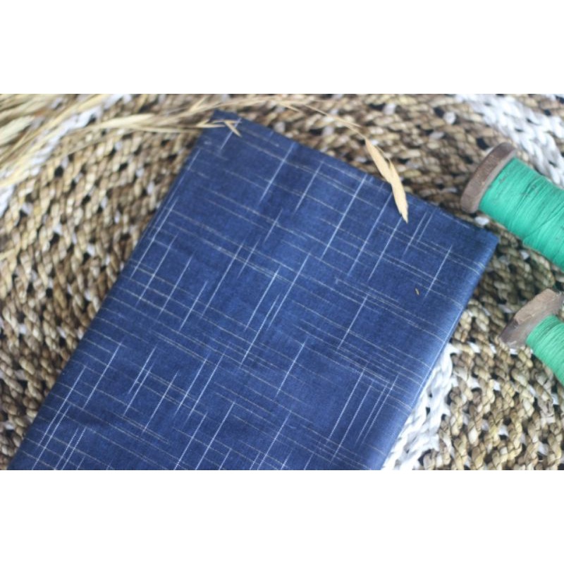 Kain lurik tenun modern halus gerimis abstrak biru | navy 2m x 1m