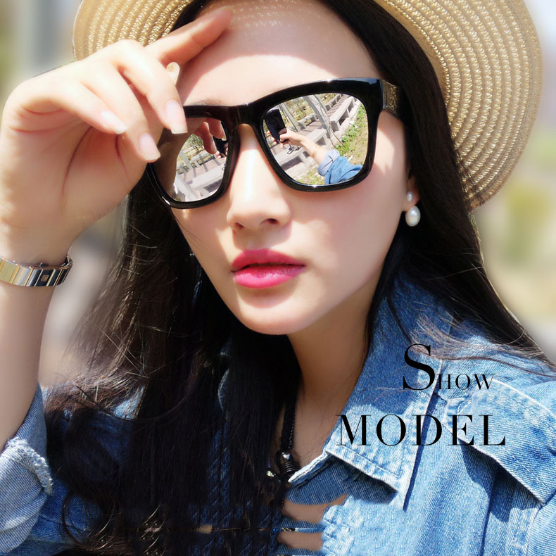 （YUZHU）COD Kacamata Hitam Korea Fashion Gaya Wanita Kaca Mata Square Murah Cewek Sunglasses