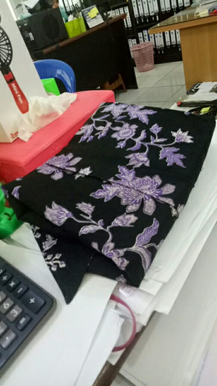 Flash Sale • Seragam Batik • Seragam Kantor • Super Diskon •  Kemeja Batik • Jokowi Serit