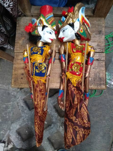 TERMURAH! SEPASANG WAYANG GOLEK RAMA SHINTA BATIK 3D COUPLE 30x8 cm PAJANGAN HIASAN DEKORASI DINDING