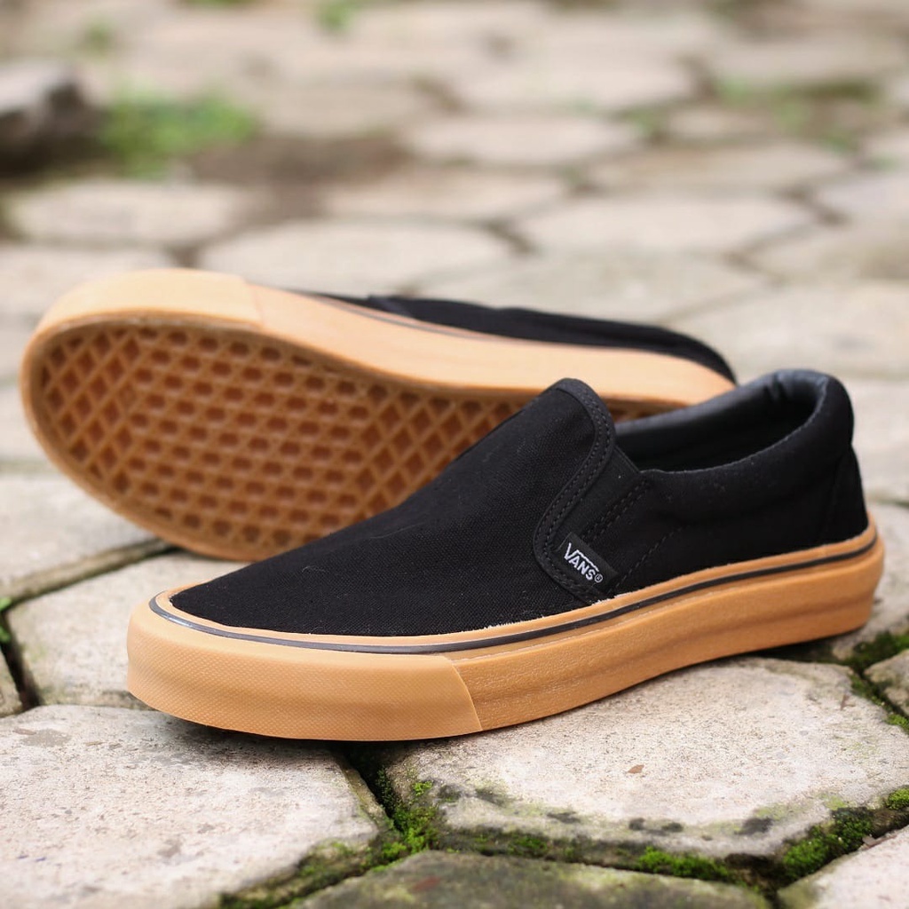 PROMO Sepatu Slip On Warna Hitam untuk Pria dan Wanita | Vans Slip On Classic All Black Premium TOP Quality Beda dan Berkelas