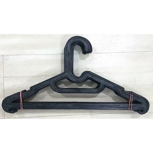 ISI 12 PC ( 1 LUSIN ) HANGER GANTUNGAN BAJU PLASTIK WARNA HITAM LAUNDRY