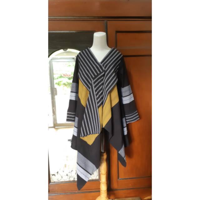 Tunik tenun lurik kombinasi