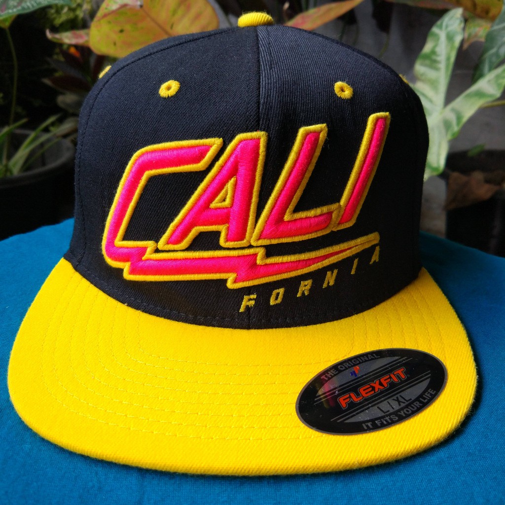 Topi Flexfit California Cakep