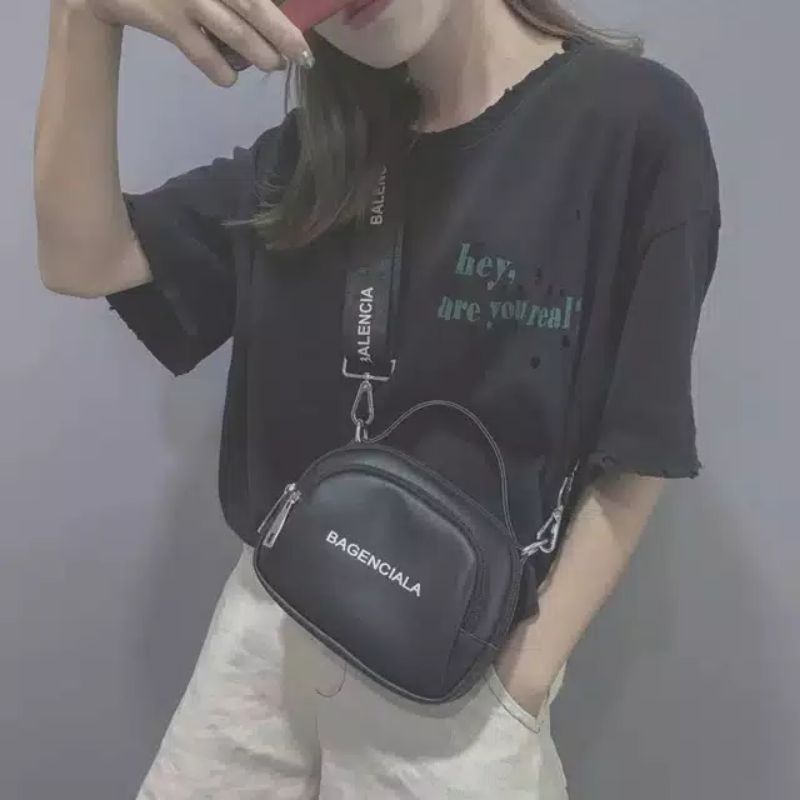 Tas Wanita/Tas Pinggang Waistbag BAGENCIALA/Bahan Pirotex Tebal