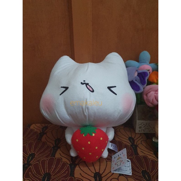 Boneka Strawberry Mochi White Cat Plush Toreba Japan Akarisakasu