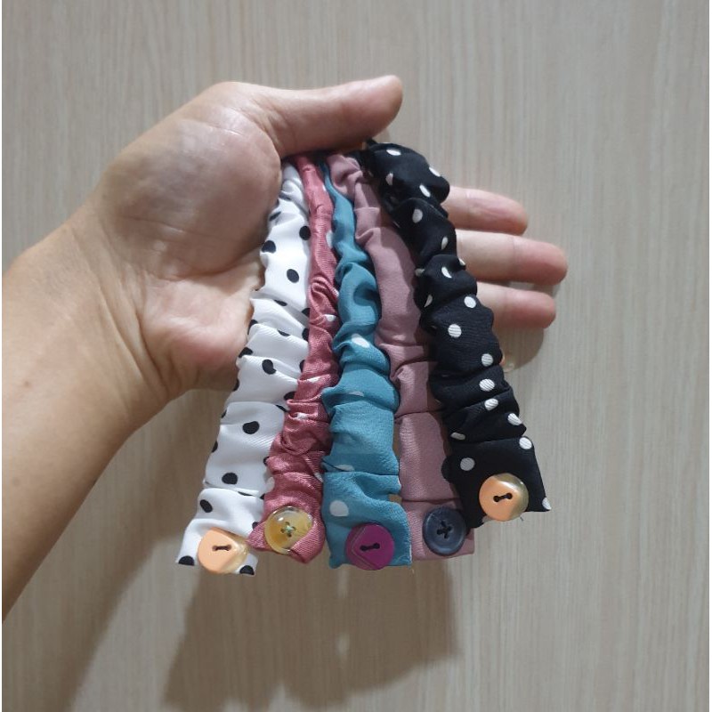 KAIN KONEKTOR MASKER MOTIF POLKADOT KANCING